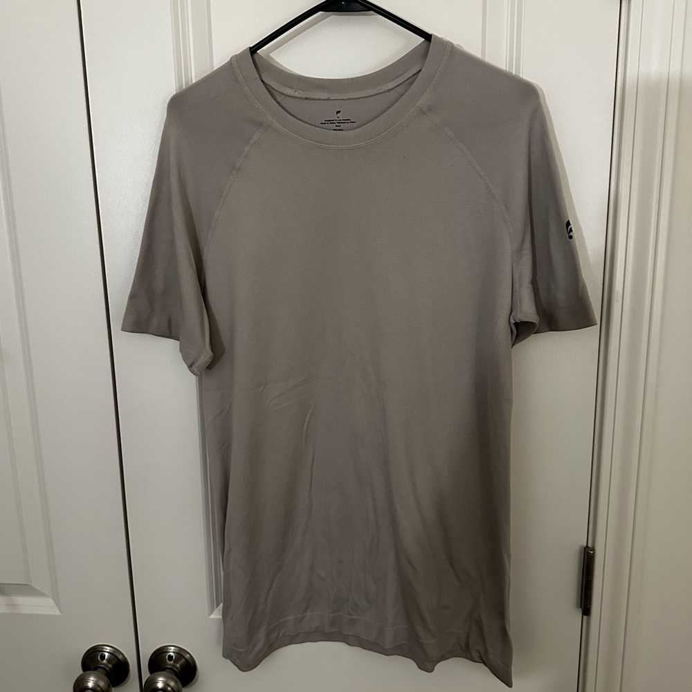 Fabletics Men’s Training Day Tee, White/Cream, size medium.